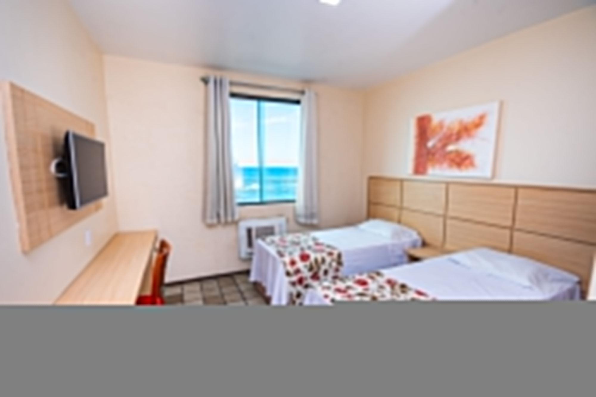 Hotel Dan Inn Express Salvador By Nacional Inn Exterior photo